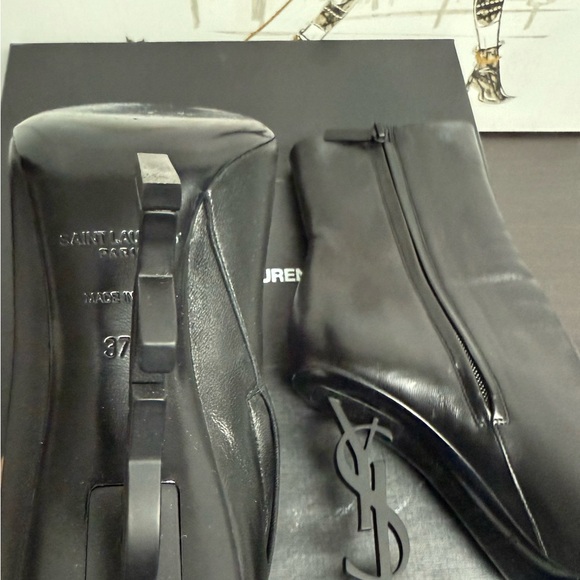Opyum YSL Pointed Toe Bootie - Picture 6 of 10